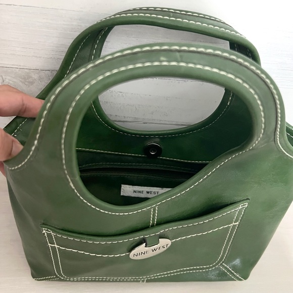Nine West green faux leather handbag - Picture 7 of 10